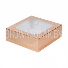 Коробка для зефира и печенья Золото с фигурным окошком (Россия, 200х200х70 мм) 070230