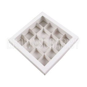 Коробка для 16 конфет Белая с окошком (Россия, 180х180х35 мм) Г-16