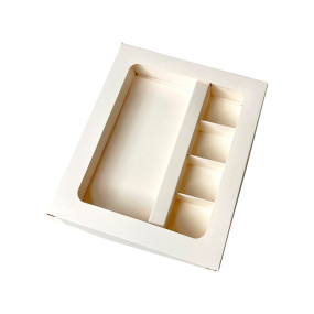 Коробка для 4 конфет + шоколадной плитки Белая с пластиковой крышкой (Россия, 200х165х30 мм +170х80)